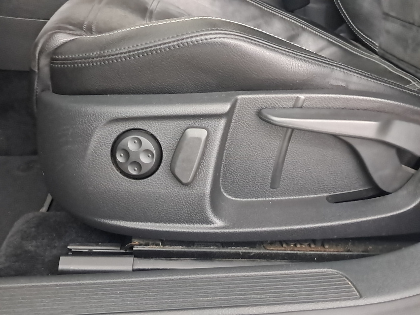 Volkswagen Passat CC, 2010