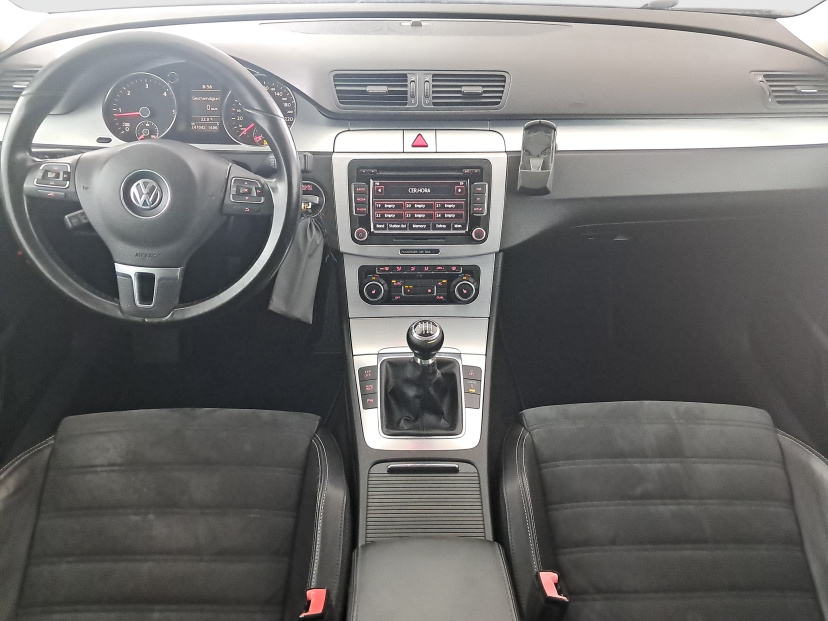 Volkswagen Passat CC, 2010