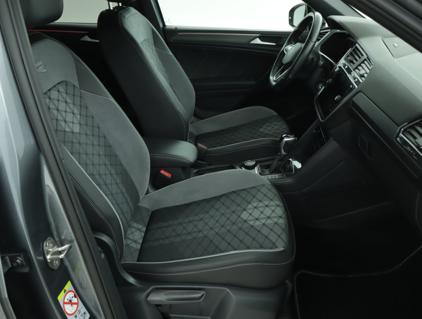 Volkswagen Tiguan, 2023
