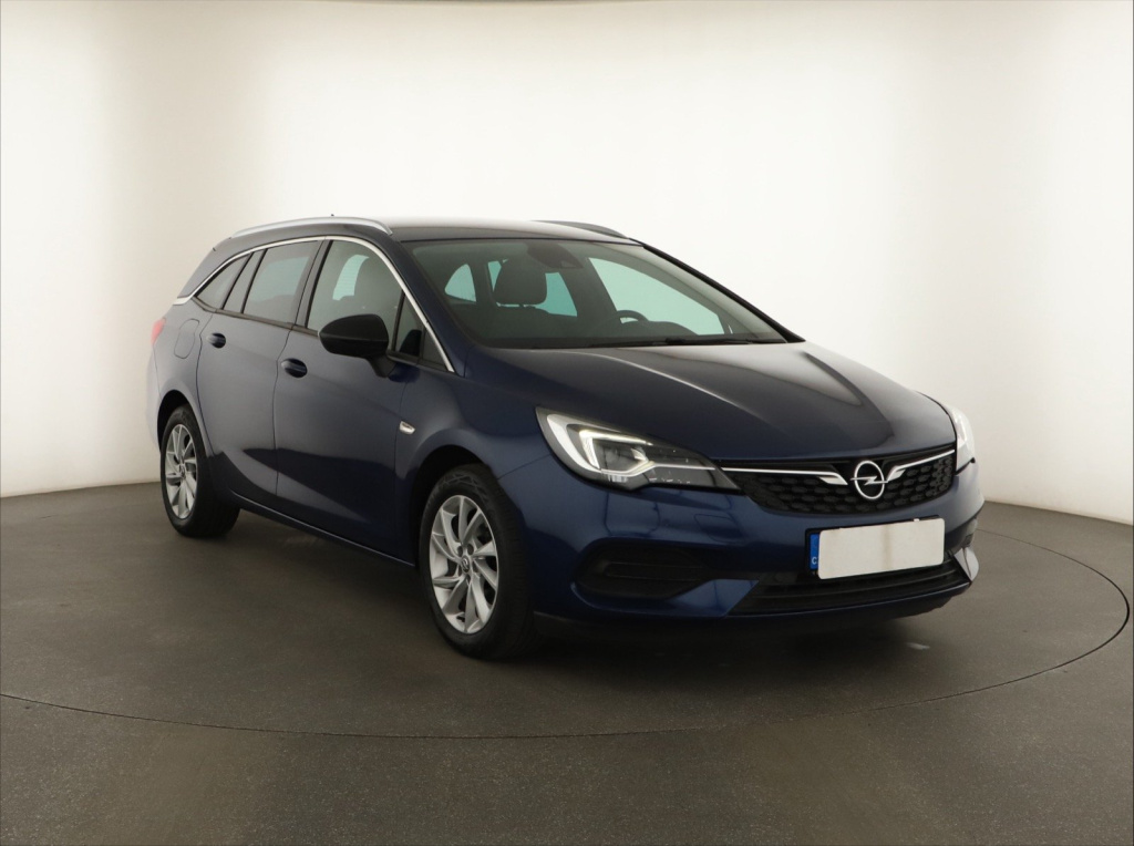 Opel Astra, 2022