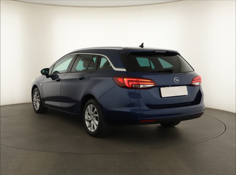 Opel Astra, 2022
