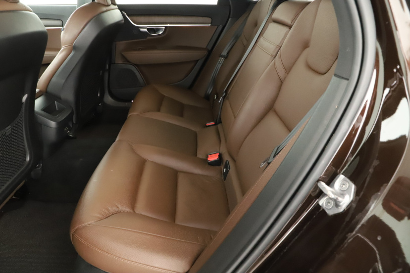 Volvo V90 Cross Country, 2020