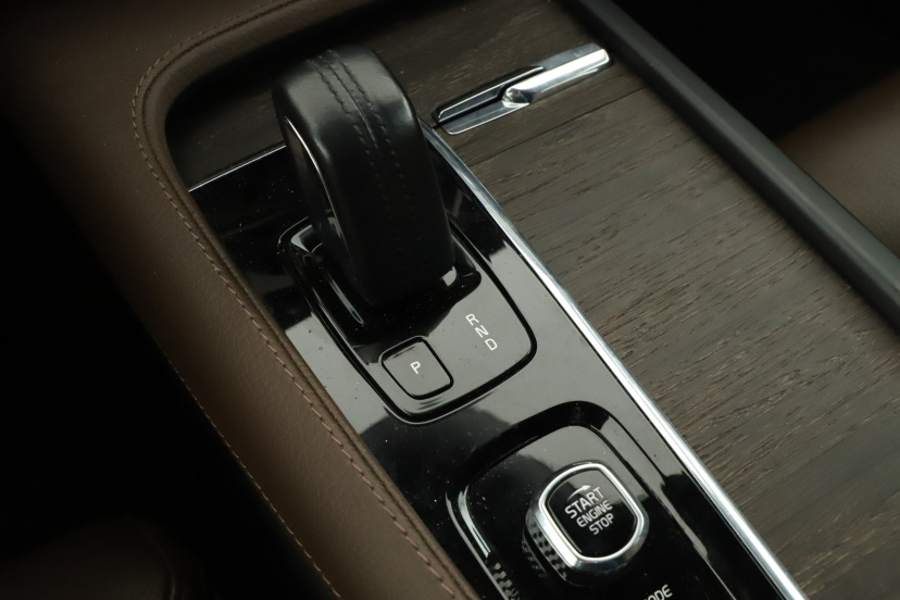 Volvo V90 Cross Country, 2020