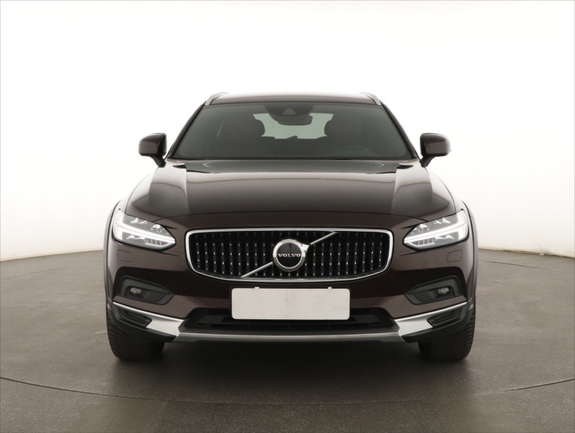 Volvo V90 Cross Country, 2020