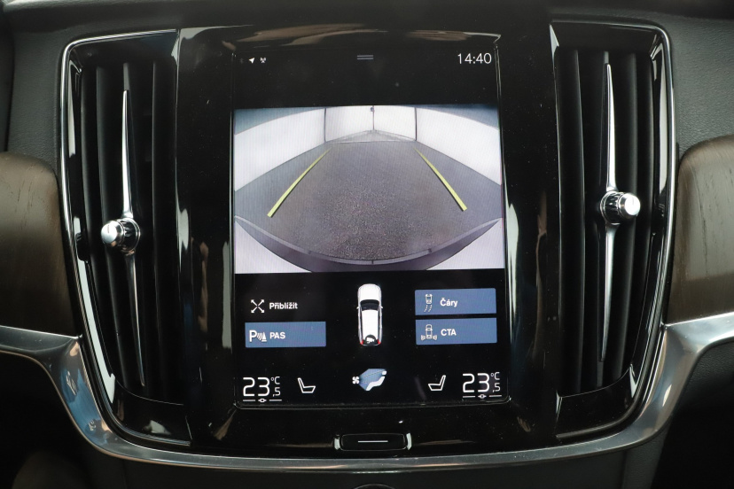 Volvo V90 Cross Country, 2020