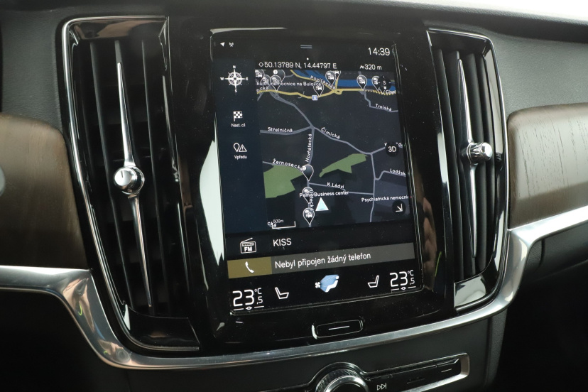 Volvo V90 Cross Country, 2020