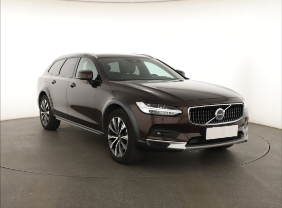 Volvo V90 Cross Country