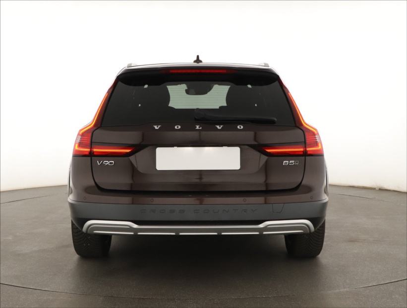 Volvo V90 Cross Country, 2020