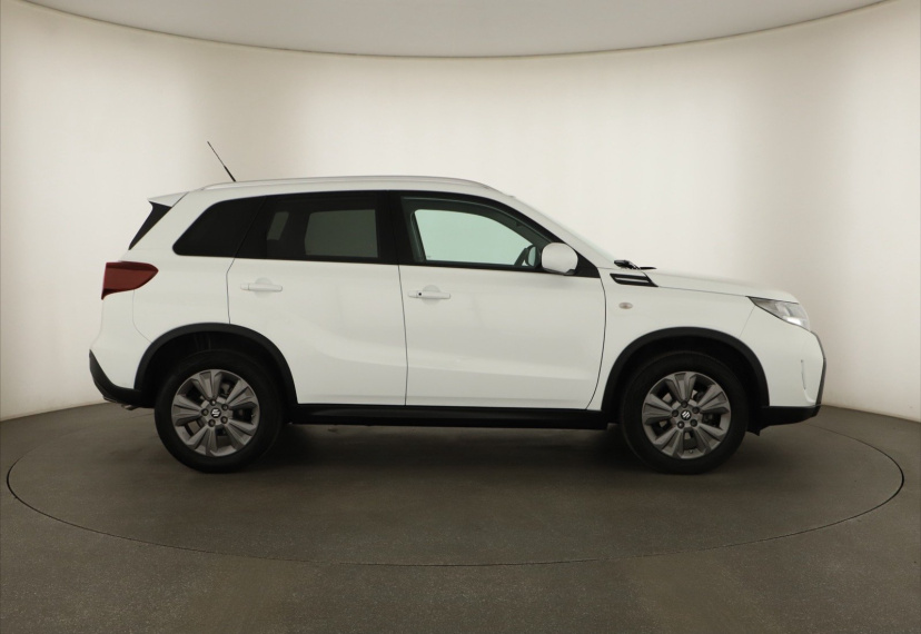 Suzuki Vitara, 2025
