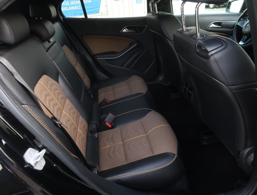 Mercedes-Benz GLA, 2017