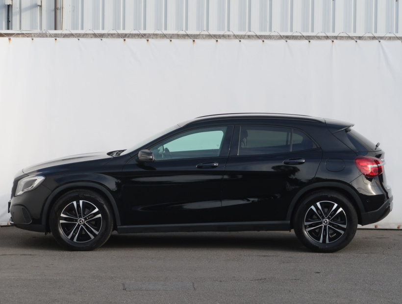 Mercedes-Benz GLA, 2017