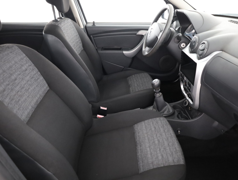 Dacia Duster, 2012