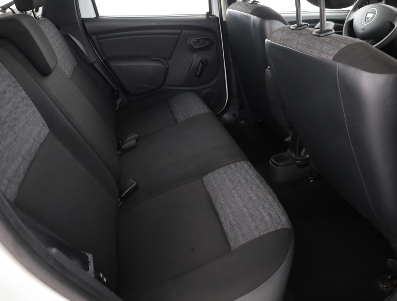 Dacia Duster, 2012
