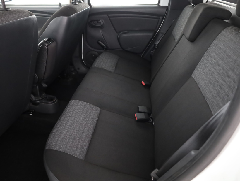 Dacia Duster, 2012