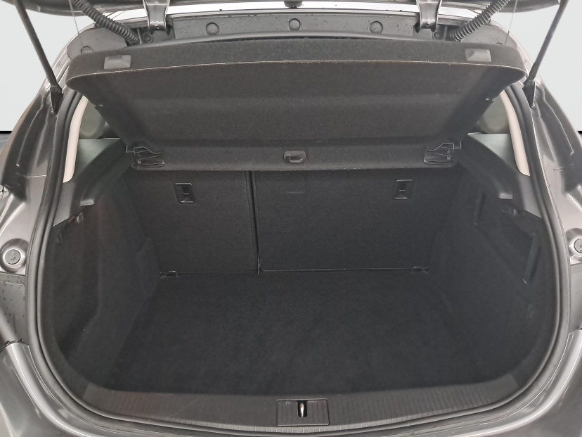 Opel Astra, 2012