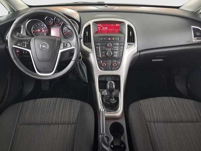 Opel Astra, 2012