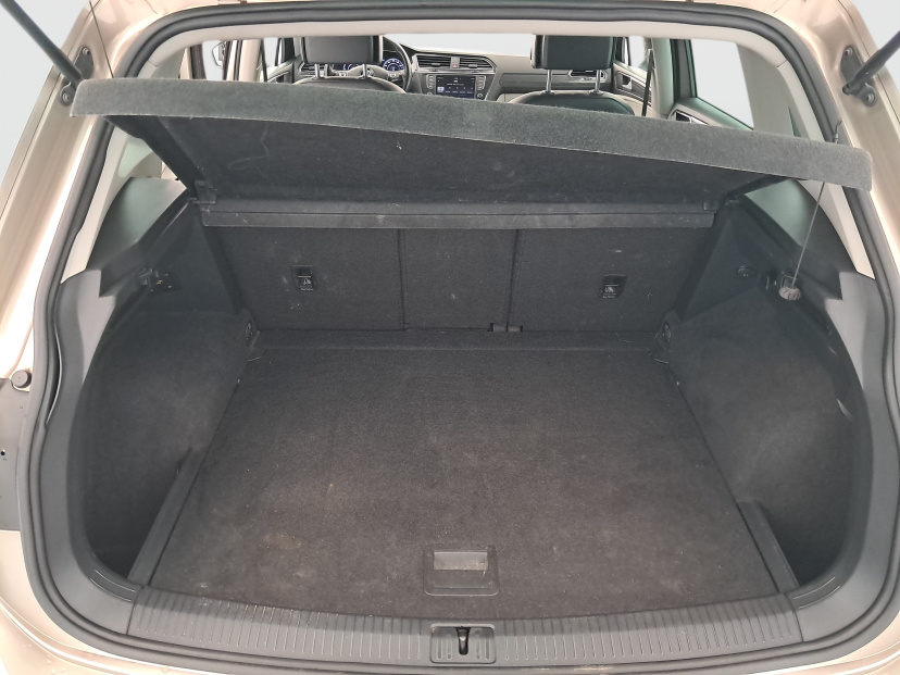 Volkswagen Tiguan, 2016