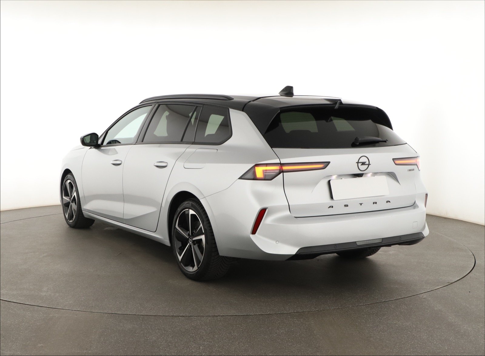 Opel Astra - 2024