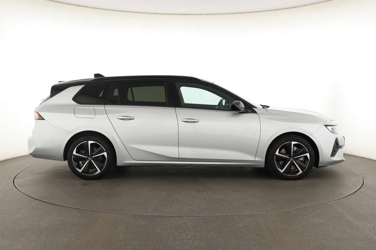 Opel Astra - 2024