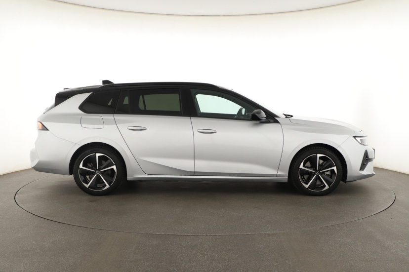 Opel Astra, 2024