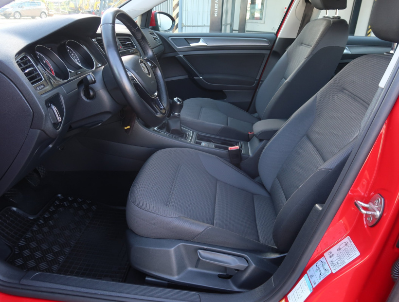 Volkswagen Golf, 2017