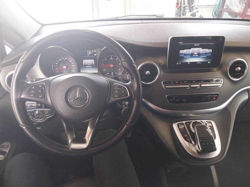 Mercedes-Benz V, 2015