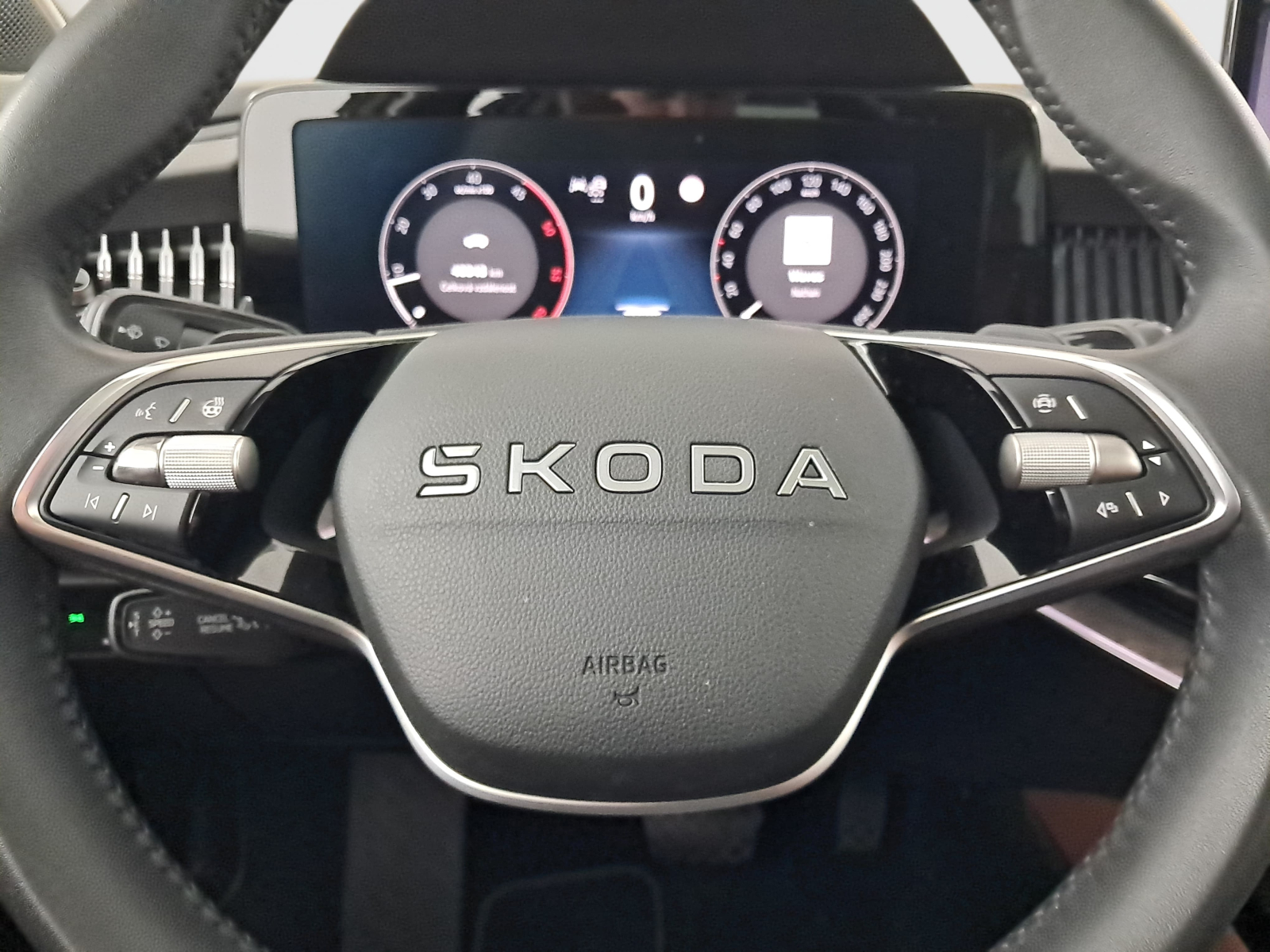 Škoda Superb - 2025