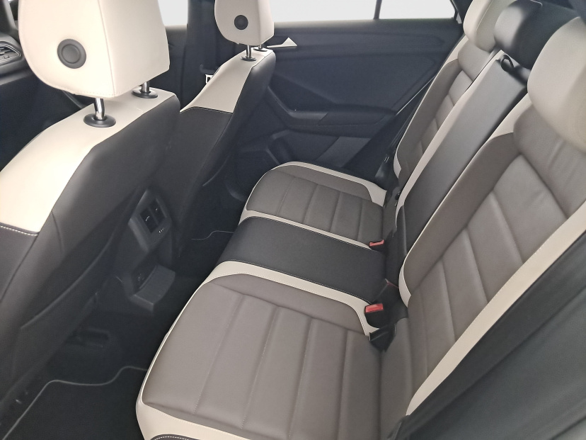 Volkswagen T-Roc, 2019