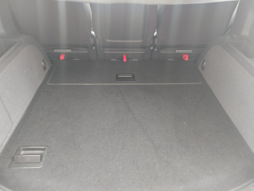 Volkswagen Touran, 2012