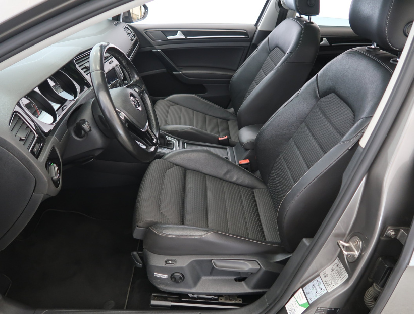 Volkswagen Golf, 2016