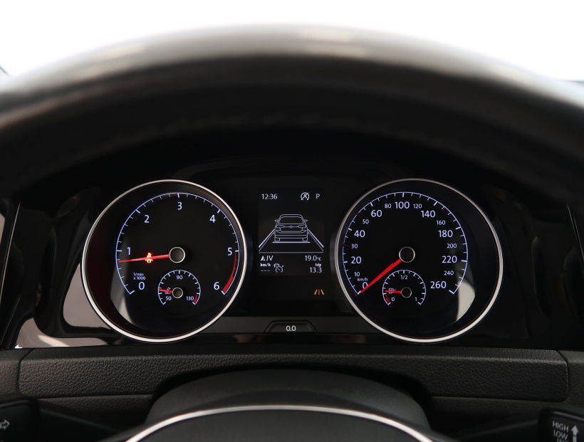 Volkswagen Golf, 2016