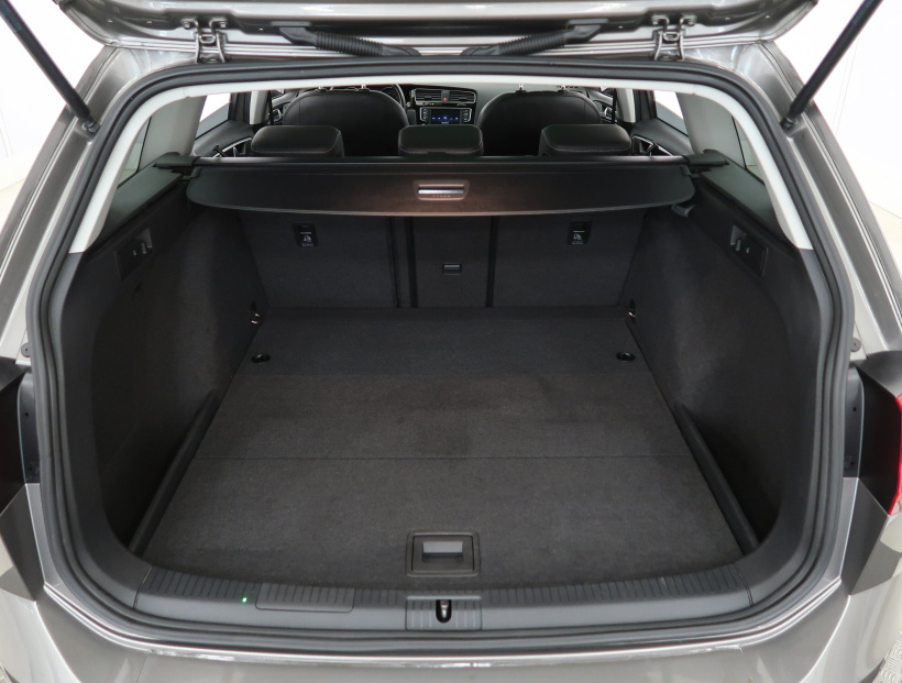Volkswagen Golf, 2016