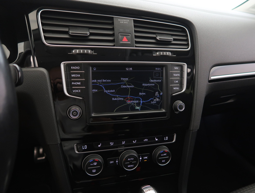 Volkswagen Golf, 2016