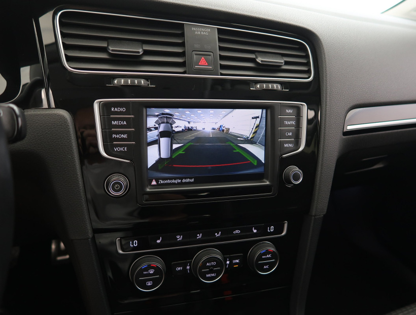 Volkswagen Golf, 2016