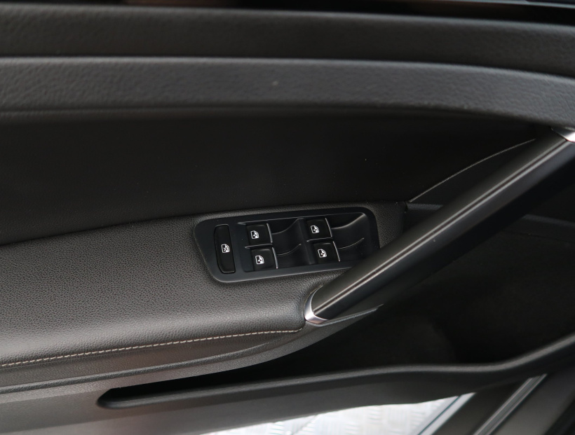 Volkswagen Golf, 2016
