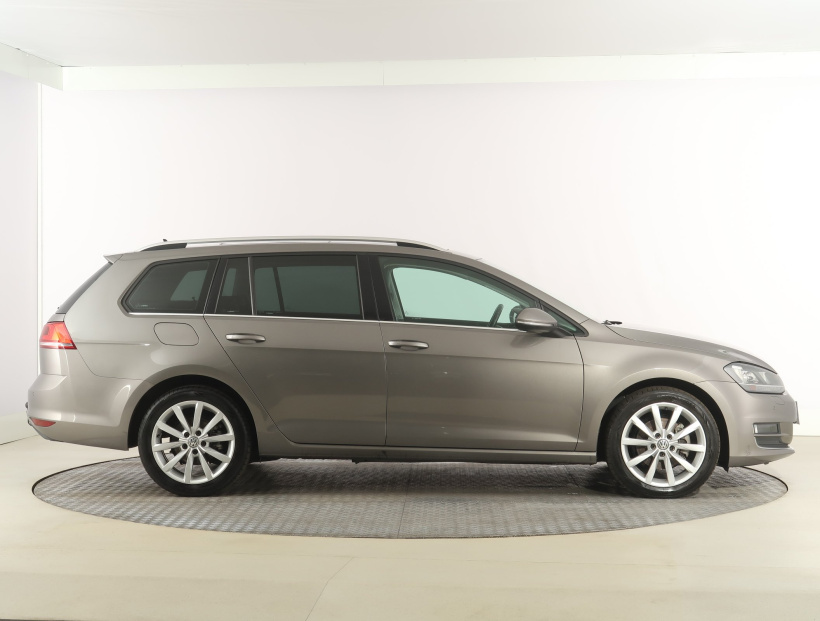 Volkswagen Golf, 2016