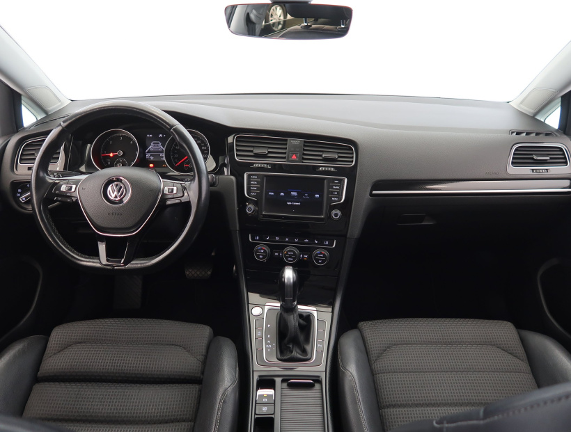 Volkswagen Golf, 2016