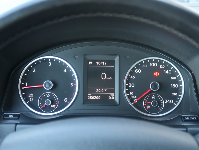 Volkswagen Tiguan, 2010