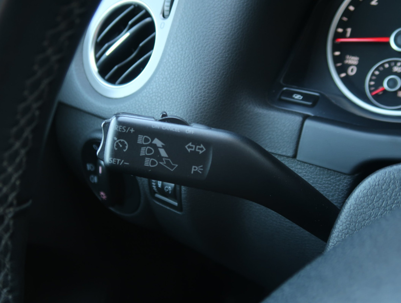 Volkswagen Tiguan, 2010