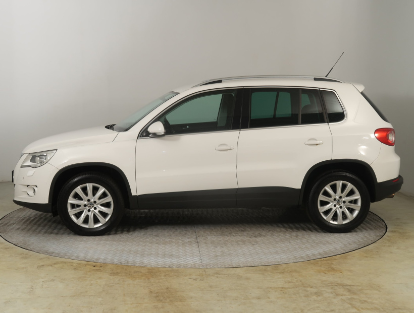 Volkswagen Tiguan, 2010