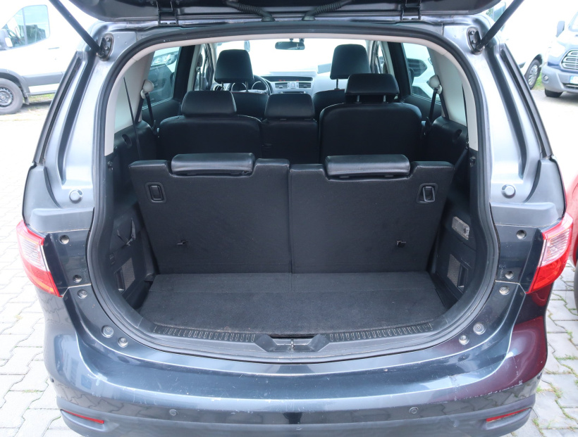 Mazda 5, 2011