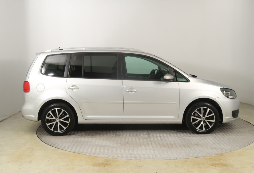 Volkswagen Touran, 2011