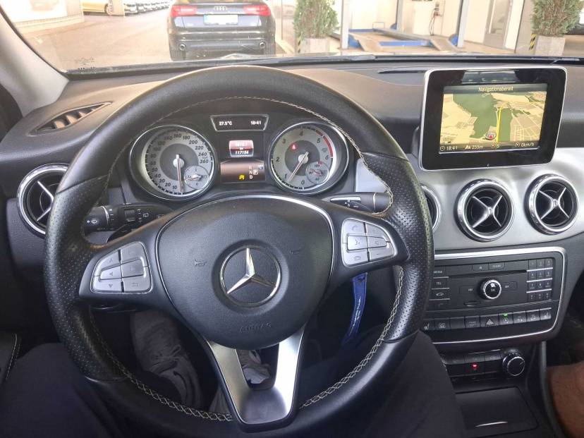 Mercedes-Benz GLA, 2017