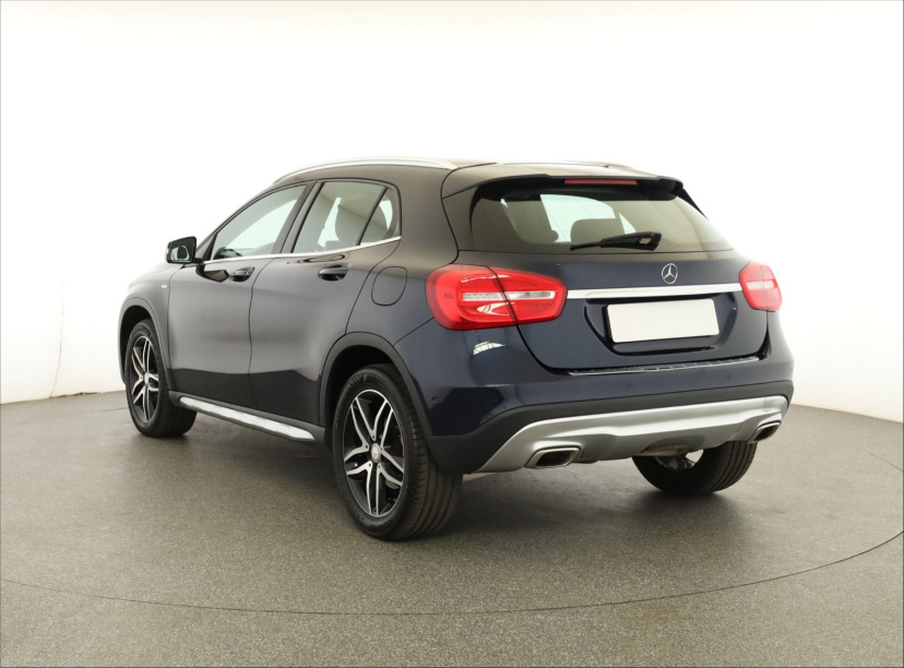 Mercedes-Benz GLA, 2017