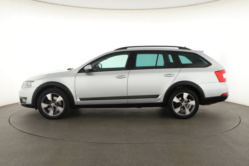 Škoda Octavia Scout, 2016