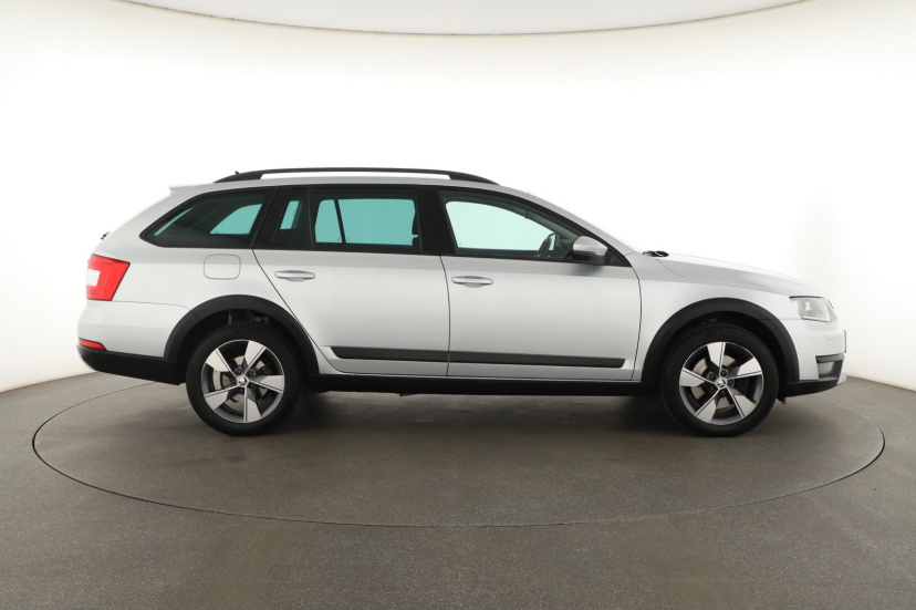 Škoda Octavia Scout, 2016