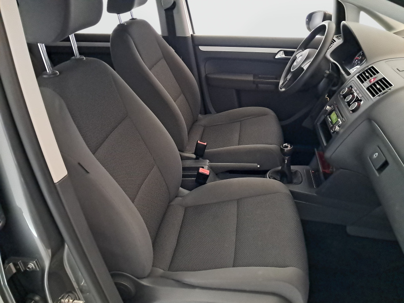 Volkswagen Touran, 2012