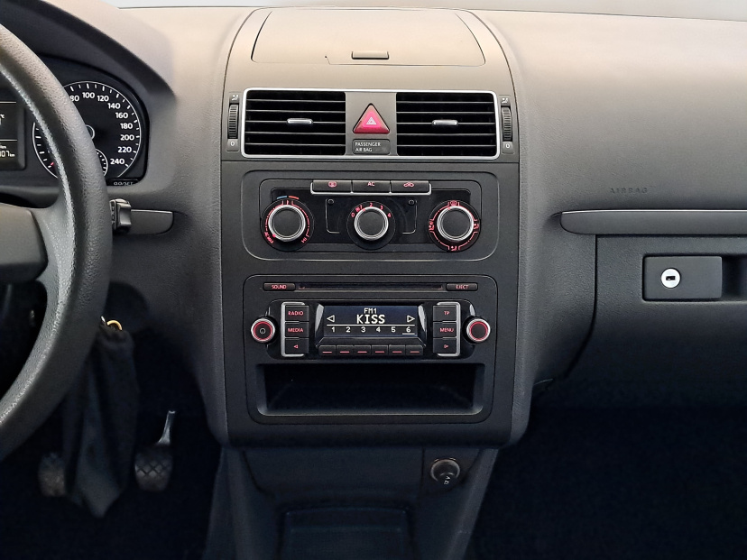Volkswagen Touran, 2012