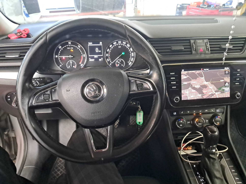 Škoda Superb, 2015