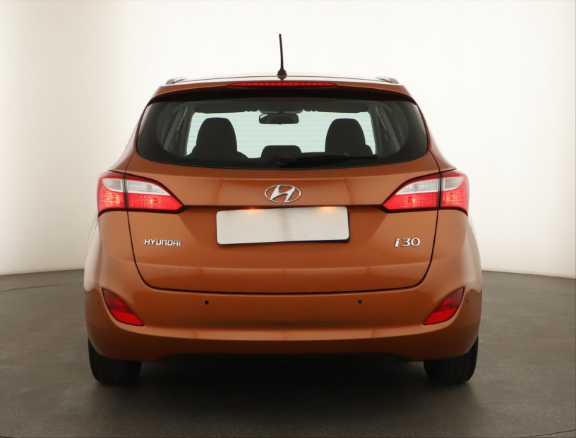 Hyundai i30, 2016